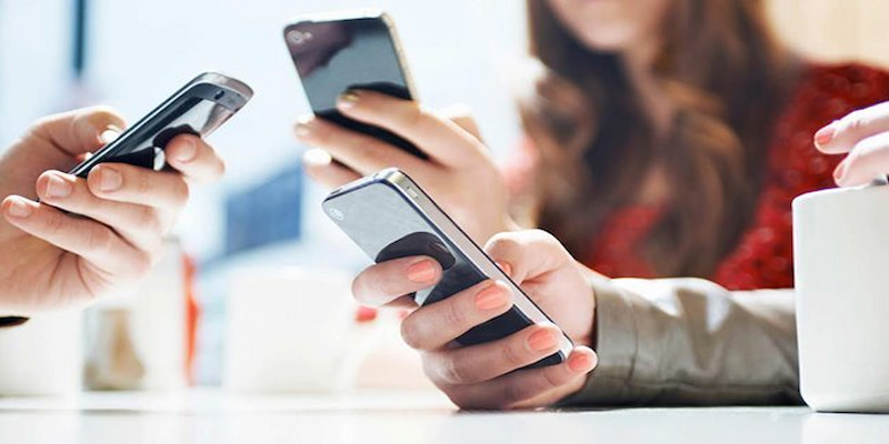 Cách truy cập tài khoản bằng điện thoại đơn giản